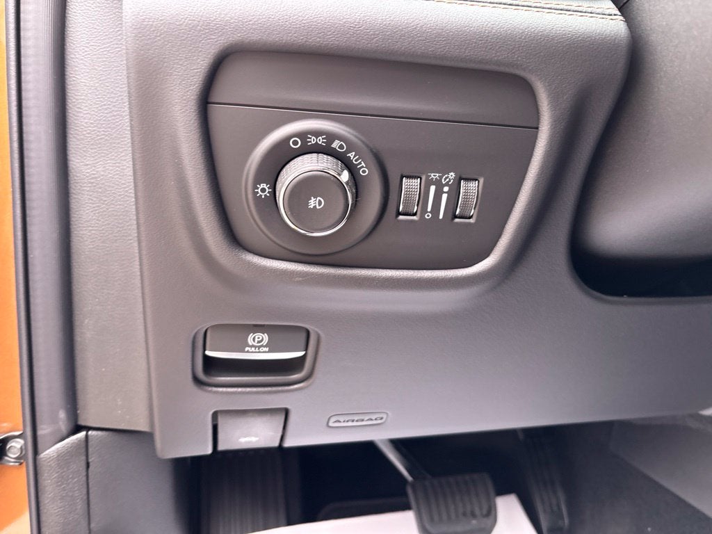 2027 Jeep Grand Cherokee Summit
