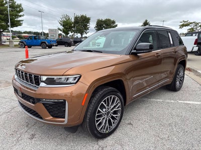2027 Jeep Grand Cherokee Summit