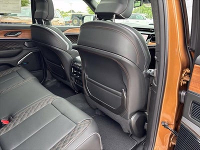 2027 Jeep Grand Cherokee GRAND CHEROKEE SUMMIT 4X4