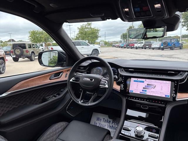 2027 Jeep Grand Cherokee GRAND CHEROKEE SUMMIT 4X4
