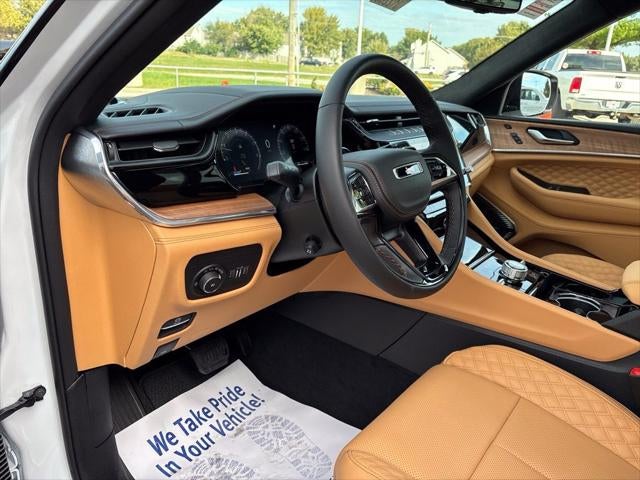 2027 Jeep Grand Cherokee GRAND CHEROKEE SUMMIT 4X4