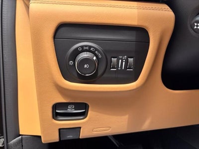 2027 Jeep Grand Cherokee GRAND CHEROKEE SUMMIT 4X4