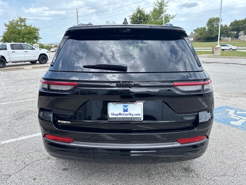 2027 Jeep Grand Cherokee Summit