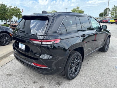 2027 Jeep Grand Cherokee Summit