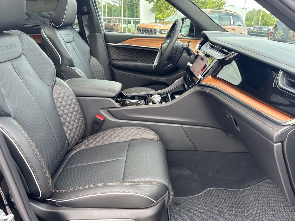 2027 Jeep Grand Cherokee Summit