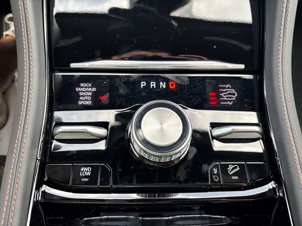 2027 Jeep Grand Cherokee Summit