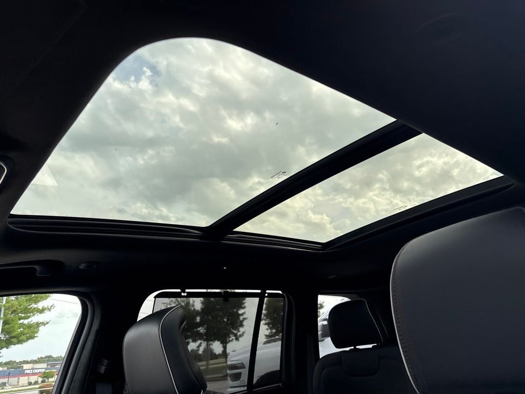 2027 Jeep Grand Cherokee Summit