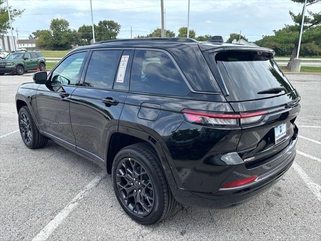 2027 Jeep Grand Cherokee Summit