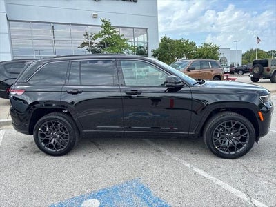 2027 Jeep Grand Cherokee Summit