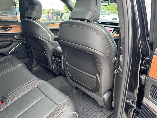 2027 Jeep Grand Cherokee Summit