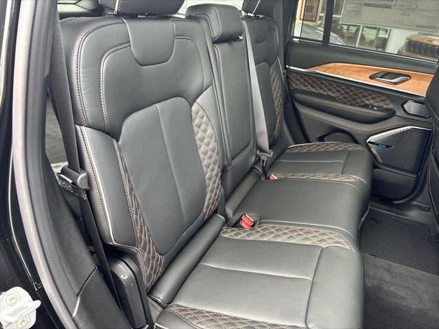2027 Jeep Grand Cherokee Summit