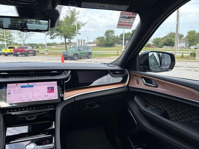 2027 Jeep Grand Cherokee Summit