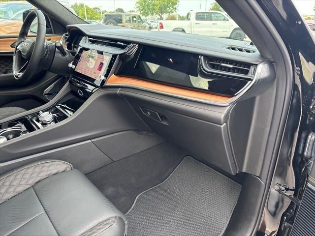 2027 Jeep Grand Cherokee Summit