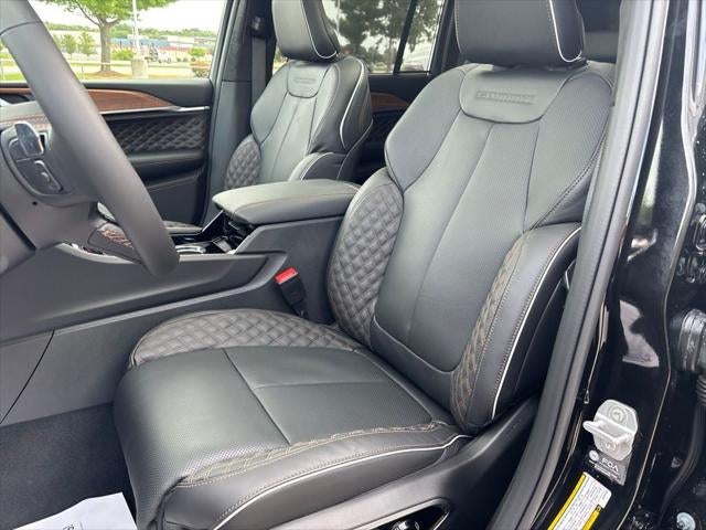 2027 Jeep Grand Cherokee Summit