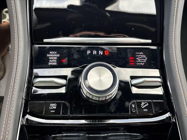 2027 Jeep Grand Cherokee Summit