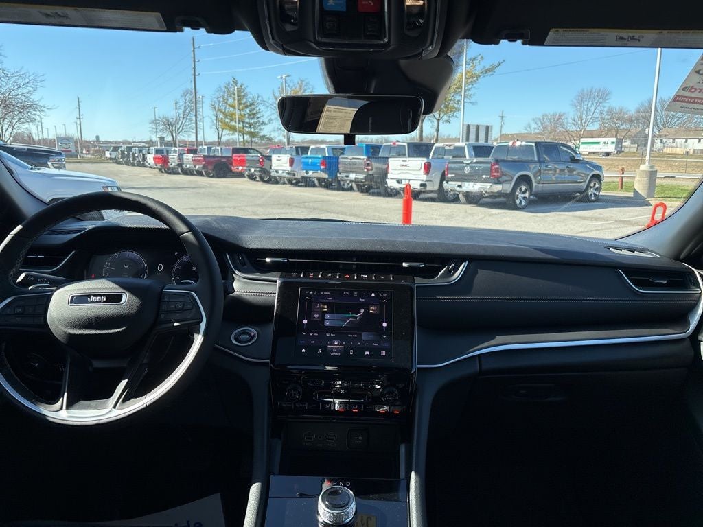 2026 Jeep Grand Cherokee L Laredo