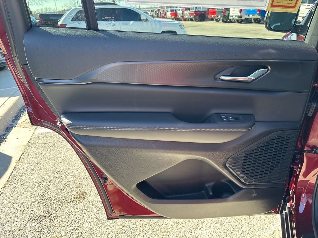 2026 Jeep Grand Cherokee L Laredo