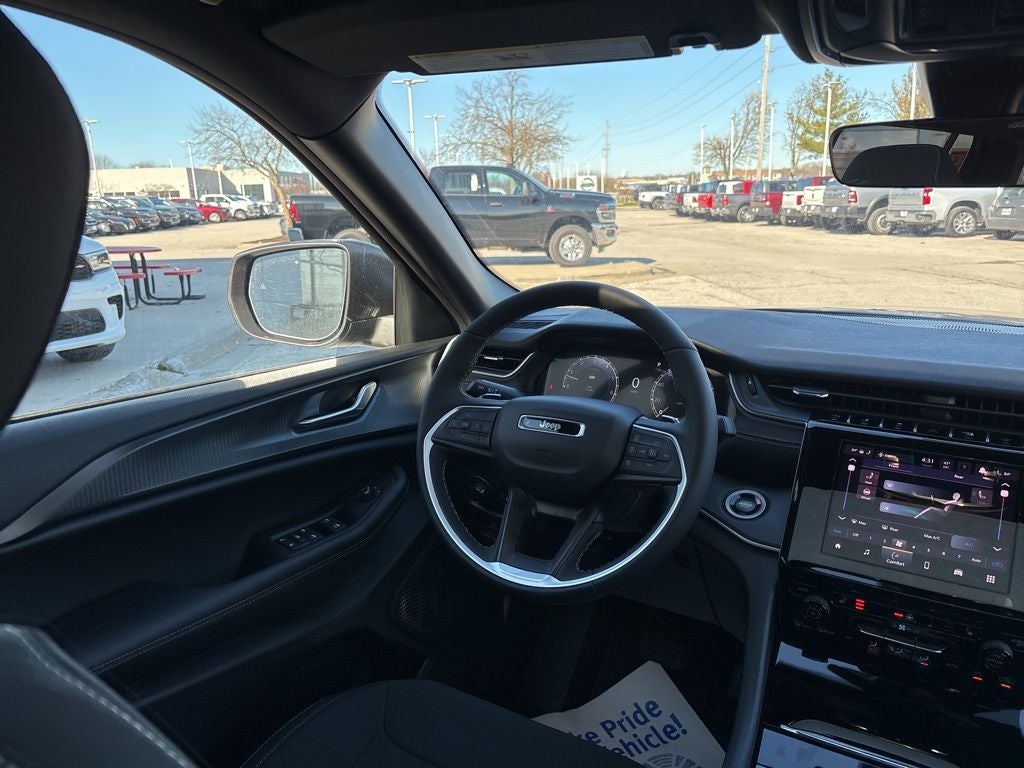 2026 Jeep Grand Cherokee L Laredo