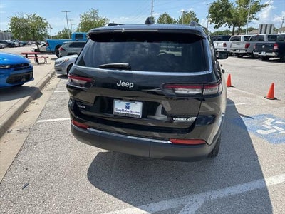 2025 Jeep Grand Cherokee GRAND CHEROKEE L LAREDO X 4X4