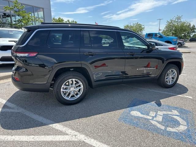 2025 Jeep Grand Cherokee GRAND CHEROKEE L LAREDO X 4X4