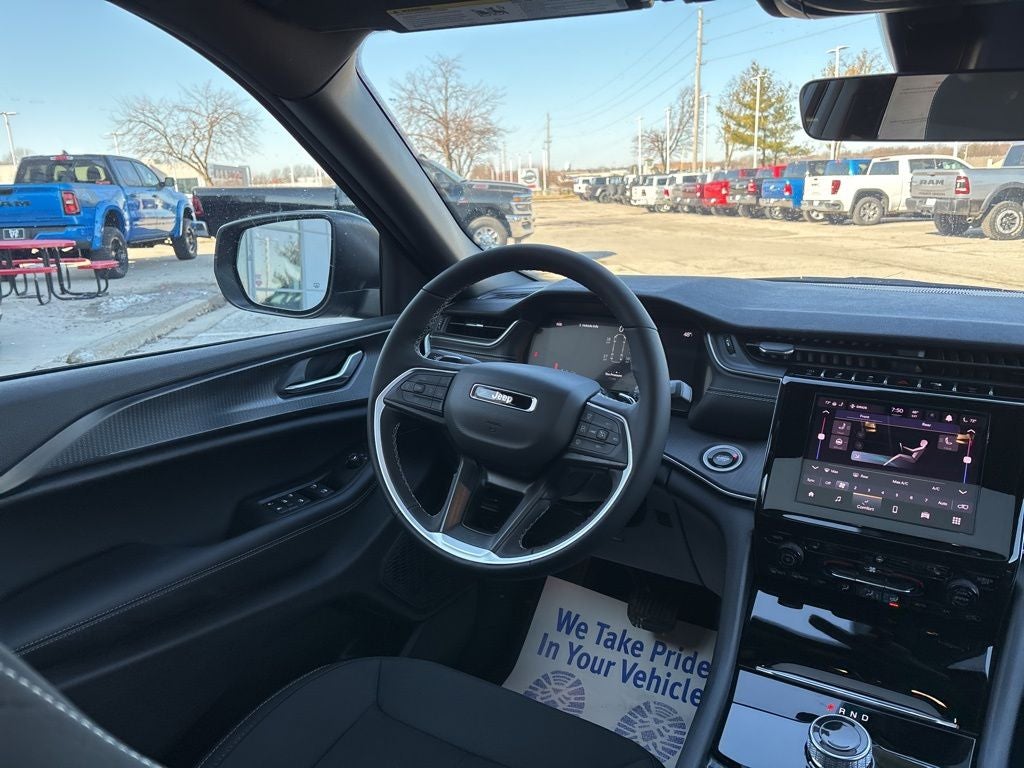 2026 Jeep Grand Cherokee L Laredo