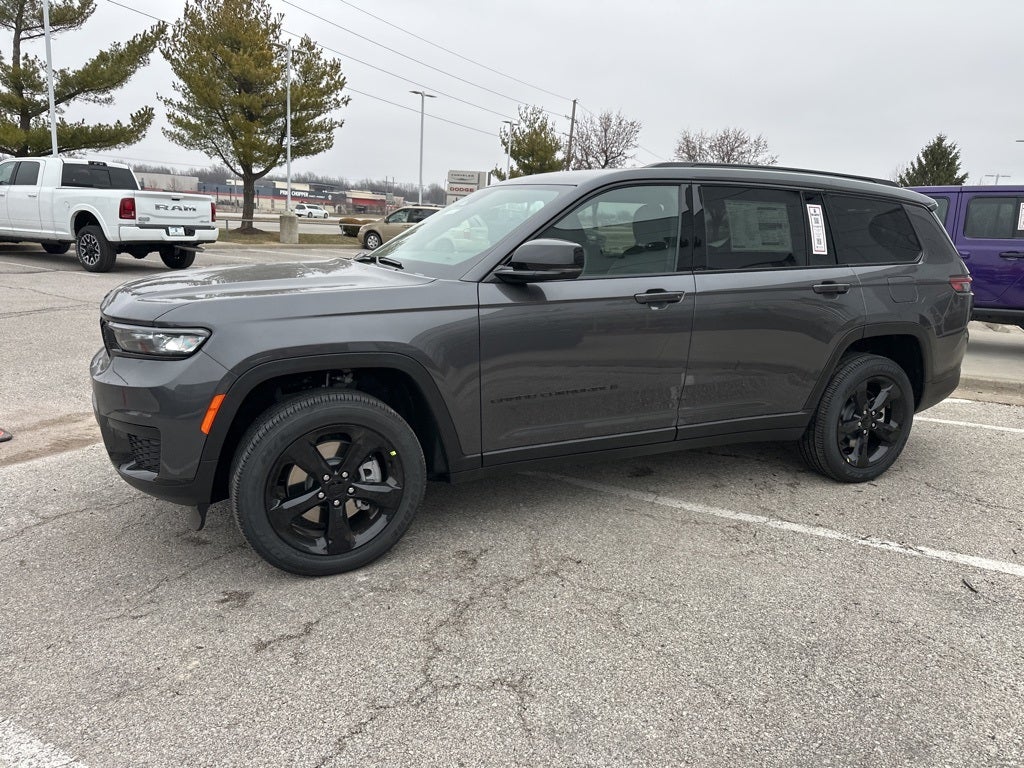 2025 Jeep Grand Cherokee L Laredo