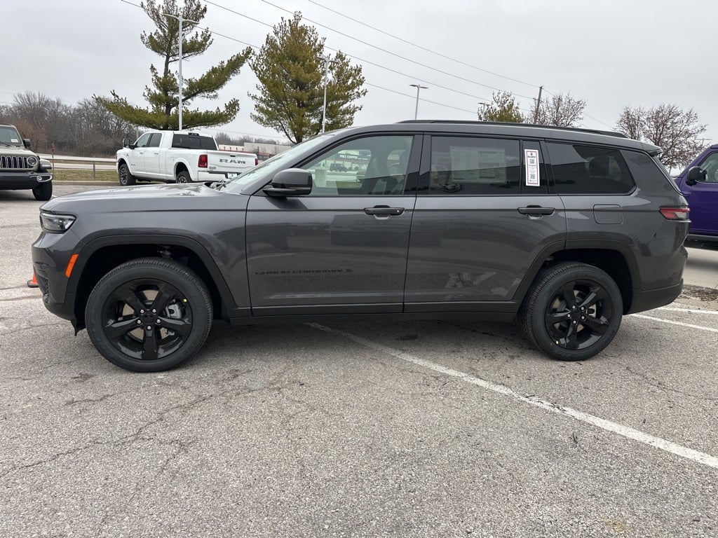 2025 Jeep Grand Cherokee L Laredo