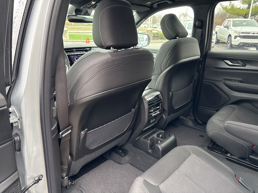 2026 Jeep Grand Cherokee L Laredo