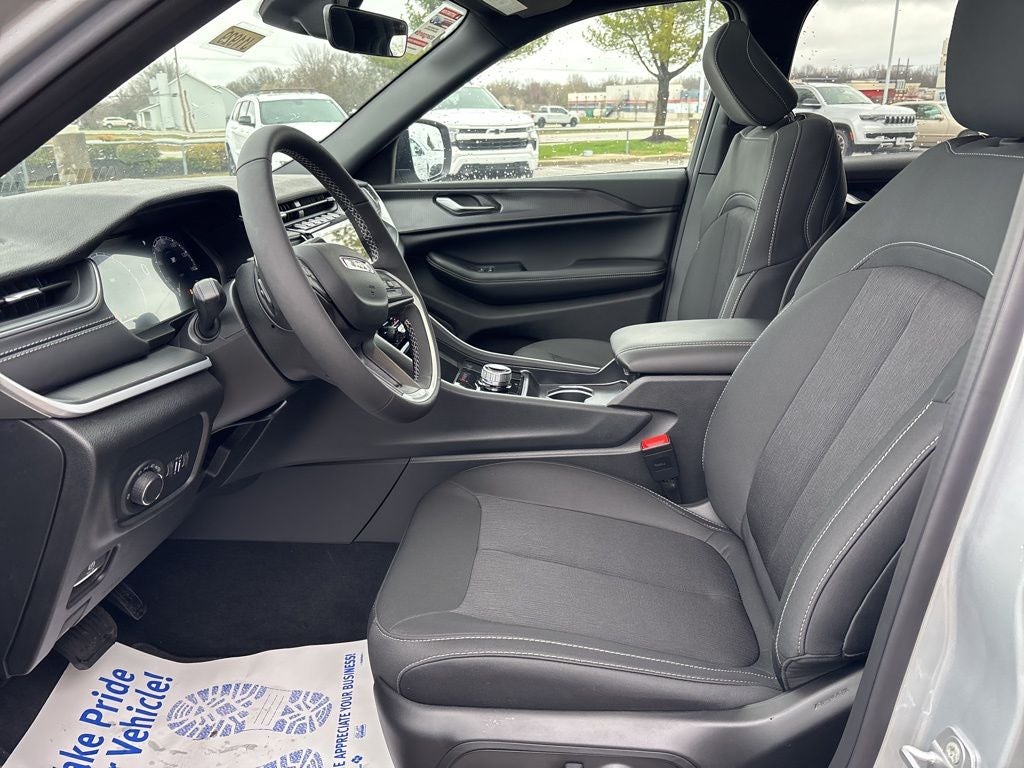 2026 Jeep Grand Cherokee L Laredo