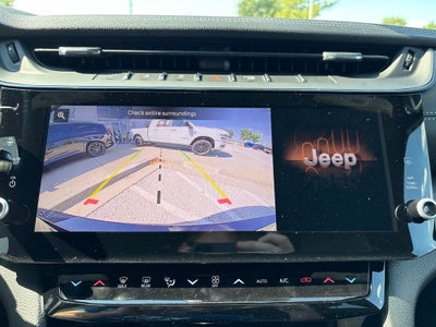 2027 Jeep Grand Cherokee Laredo Altitude