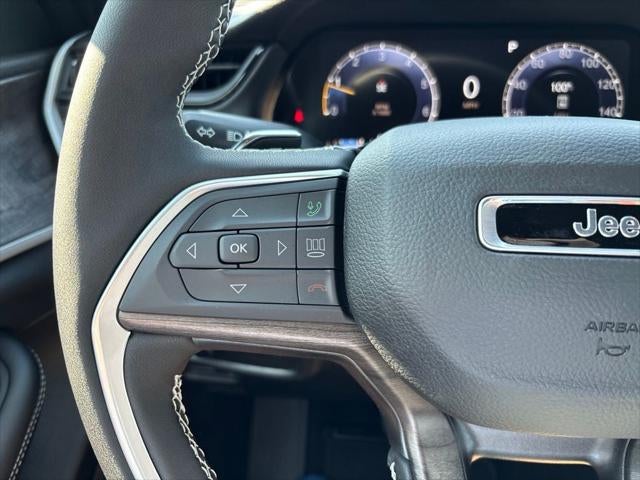 2027 Jeep Grand Cherokee Laredo Altitude