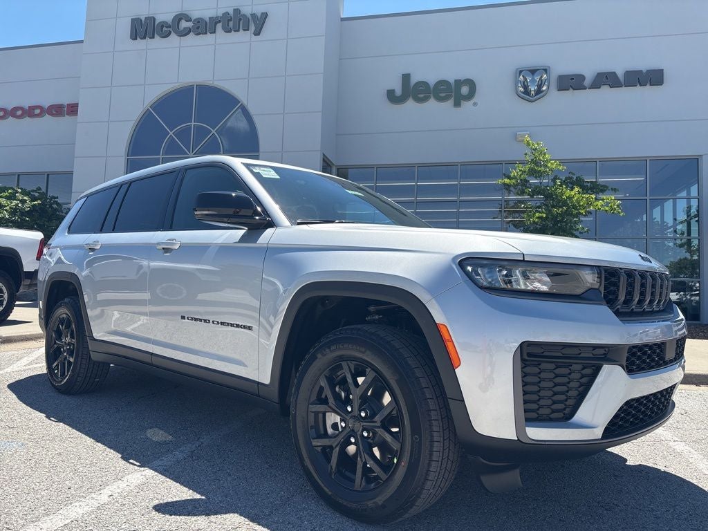 2026 Jeep Grand Cherokee L Laredo