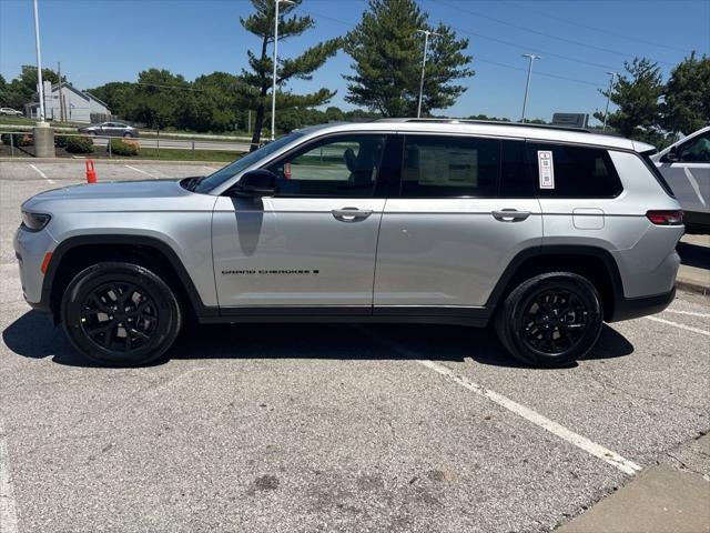 2026 Jeep Grand Cherokee GRAND CHEROKEE L LAREDO ALTITUDE 4X4