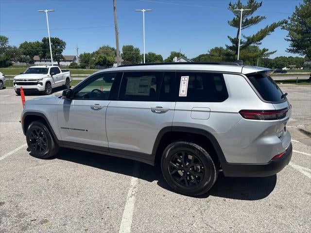 2026 Jeep Grand Cherokee GRAND CHEROKEE L LAREDO ALTITUDE 4X4