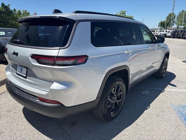 2026 Jeep Grand Cherokee GRAND CHEROKEE L LAREDO ALTITUDE 4X4