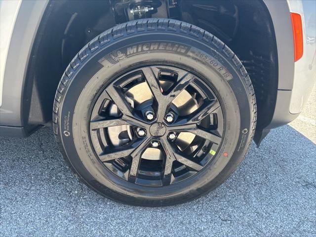2026 Jeep Grand Cherokee GRAND CHEROKEE L LAREDO ALTITUDE 4X4