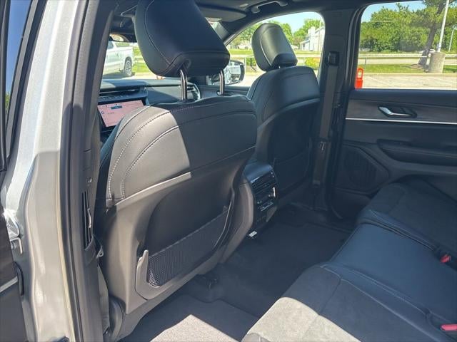 2026 Jeep Grand Cherokee GRAND CHEROKEE L LAREDO ALTITUDE 4X4