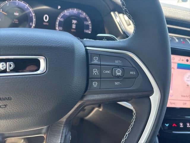 2026 Jeep Grand Cherokee GRAND CHEROKEE L LAREDO ALTITUDE 4X4