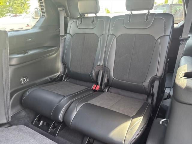 2027 Jeep Grand Cherokee Laredo Altitude