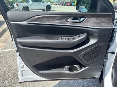 2027 Jeep Grand Cherokee Laredo Altitude