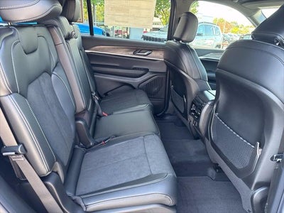 2027 Jeep Grand Cherokee GRAND CHEROKEE L LAREDO ALTITUDE 4X4