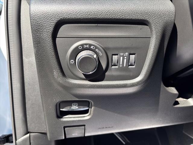 2027 Jeep Grand Cherokee GRAND CHEROKEE L LAREDO ALTITUDE 4X4