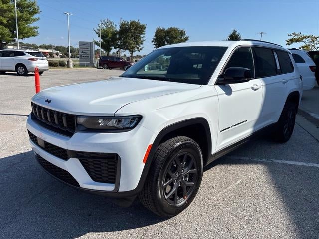 2027 Jeep Grand Cherokee GRAND CHEROKEE L LAREDO ALTITUDE 4X4