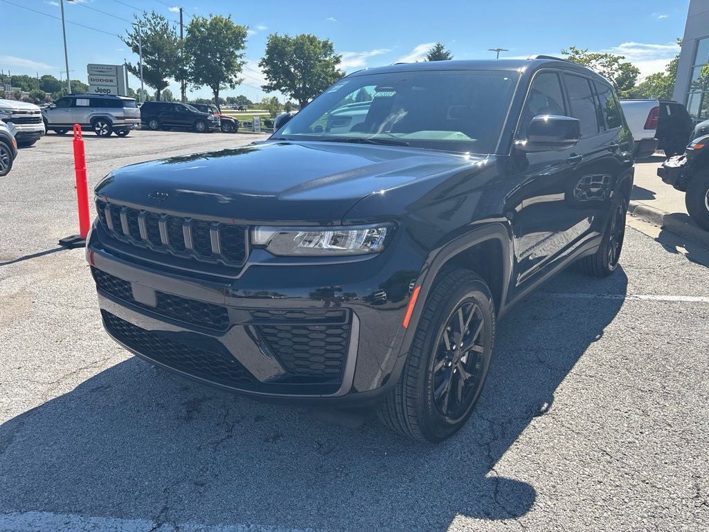 2026 Jeep Grand Cherokee L Laredo
