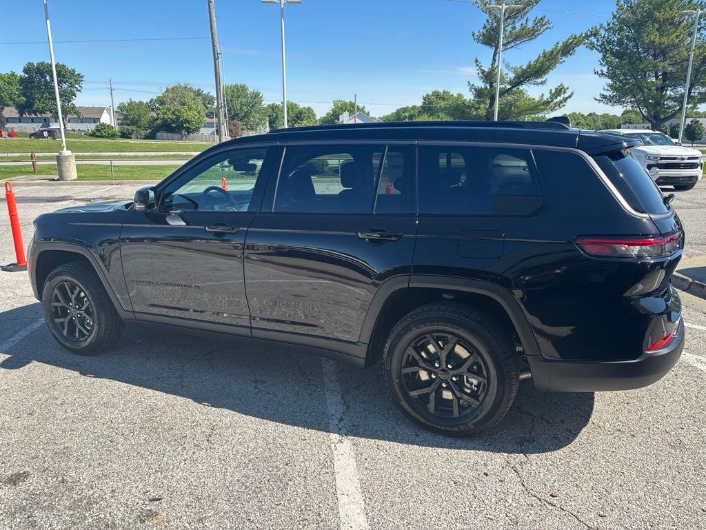 2026 Jeep Grand Cherokee L Laredo