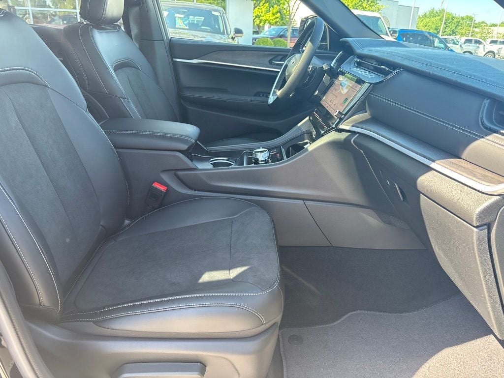 2026 Jeep Grand Cherokee L Laredo