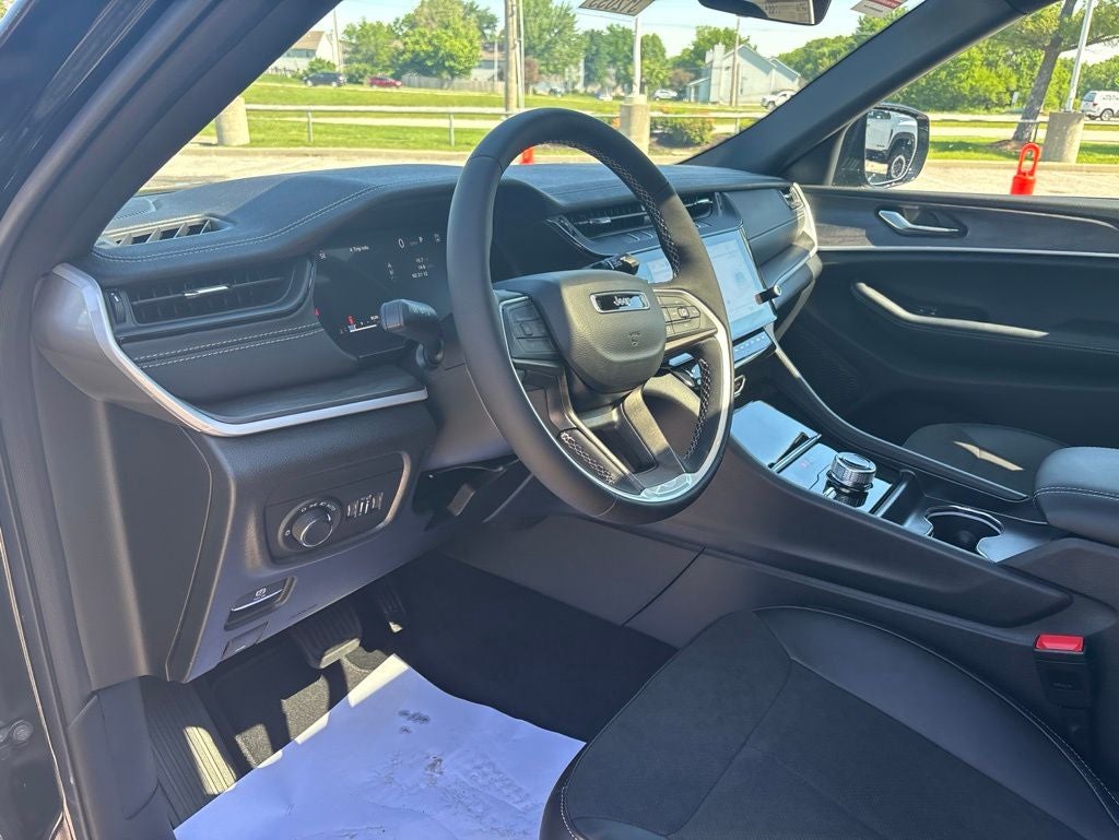 2026 Jeep Grand Cherokee L Laredo