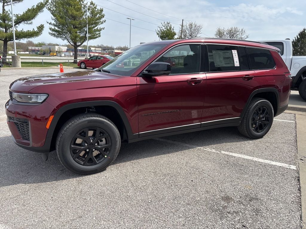 2026 Jeep Grand Cherokee L Laredo