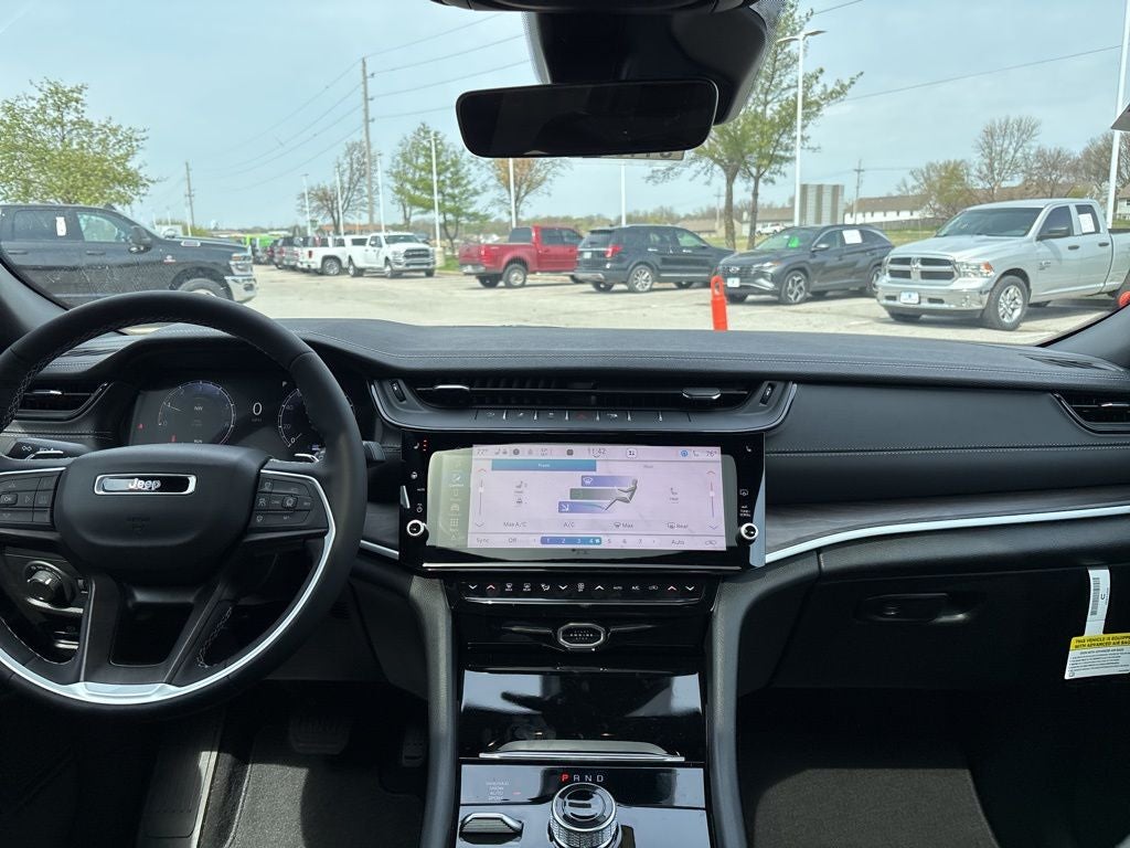 2026 Jeep Grand Cherokee L Laredo