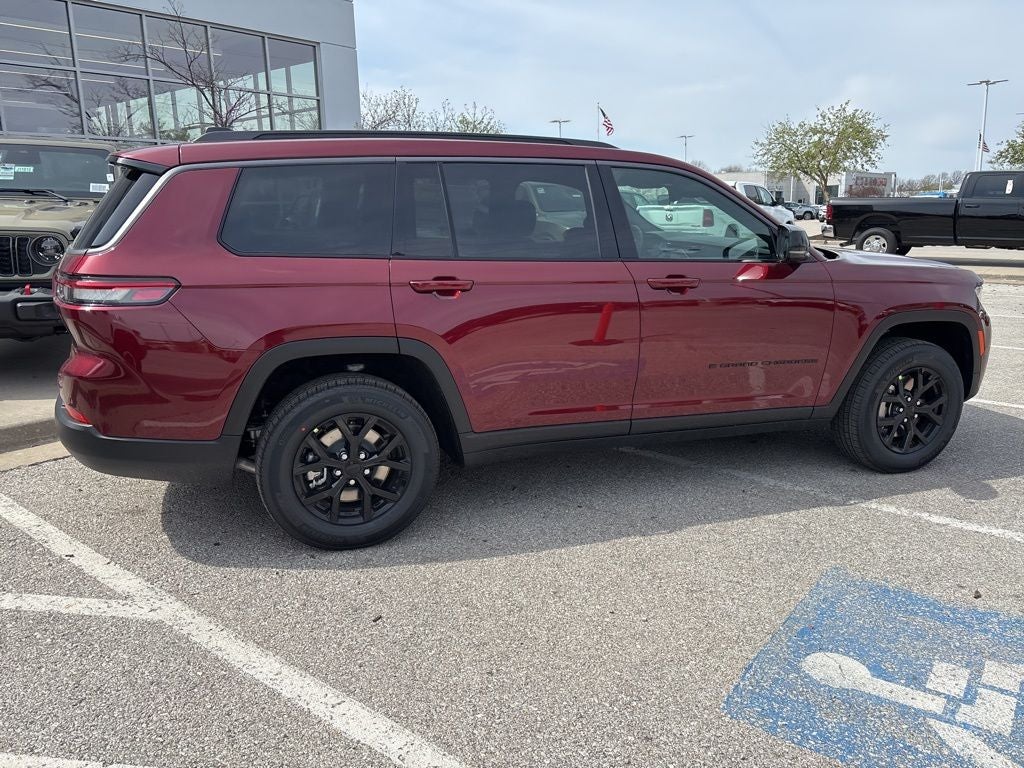 2026 Jeep Grand Cherokee L Laredo